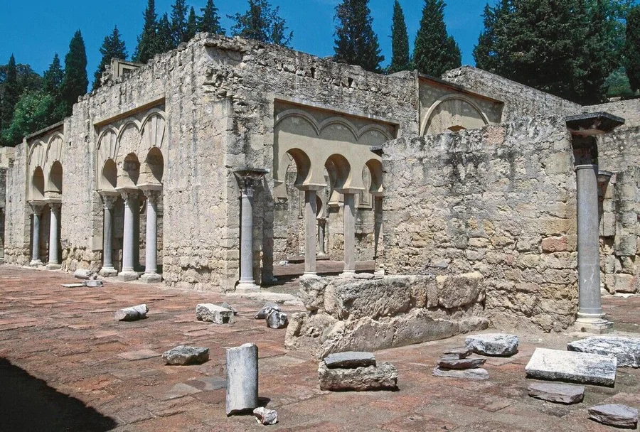 TRK697229_House_of_Viziers,_Medina_Azahara,_Andalusia,_Spain_(photo);_(add.info.:_Medina_Azahara_was_a_palace_city_of_th