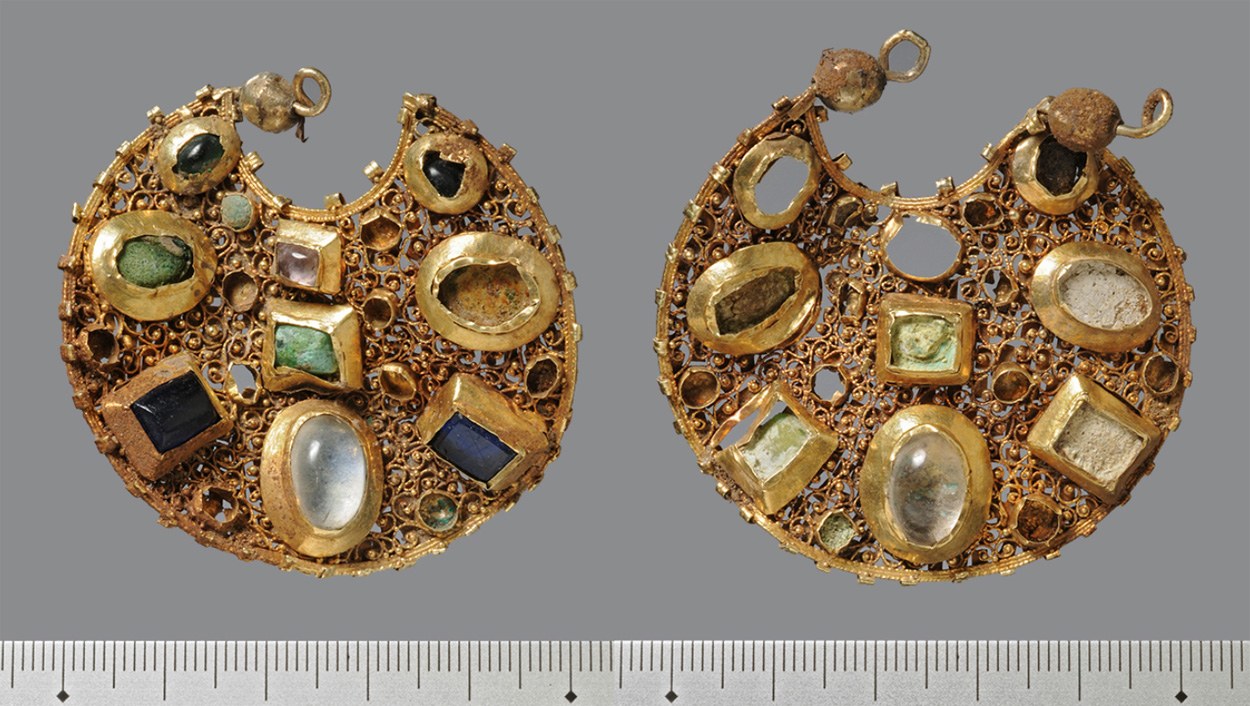 Haithabu: Hort mit Goldschmuck entdeckt