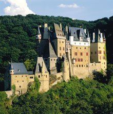Mythos Burg
