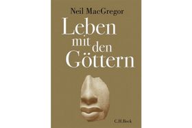 Zwischen Göttern und Menschen