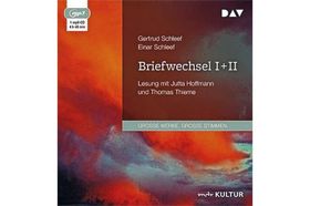 Mutter und Sohn zwischen Ost und West