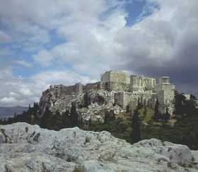 Bund verleiht Athen große Macht