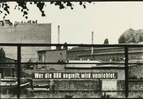 Ummauertes Land