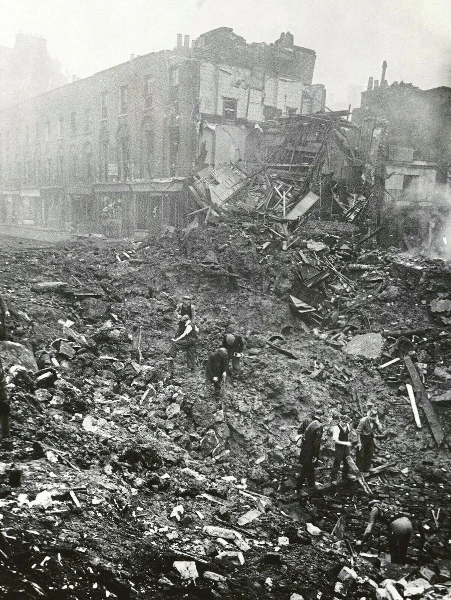 World_War_II_bomb_damage,_London,_UK._The_most_intense_period_of_bombardment,_known_as_the_Blitz,_took_place_during_1940