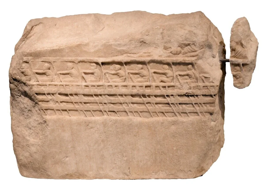 The_surviving_section_of_the_Lanormant_Trireme_bas_relief_depicting_the_ship_Paralos_with_it's_commander_and_oarsmen._Pa