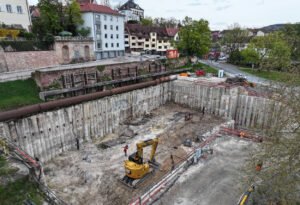 Baugrube mit Fund